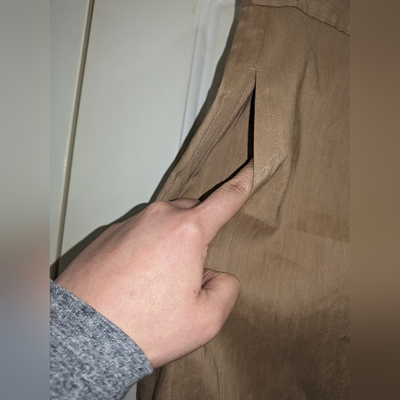 12. NWOT VINCE BUCKLE WRAP LINEN BLEND MIDI SKIRT - Picture 9 of 9